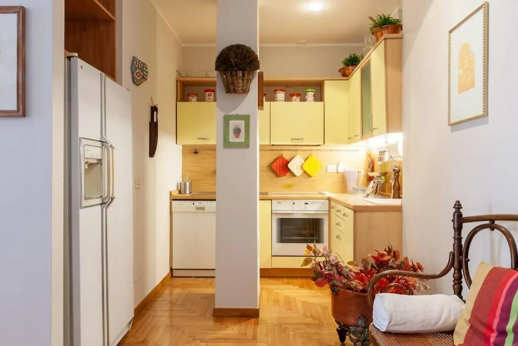 Vittoria Flexyrent Apartment - A.C. - Wi-Fi ミラノ 0*,  イタリア